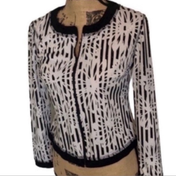 Versatility w/extra sequence ✨ in material, wear open or closed 🖤 Vtg Like New - Picture 2 of 5